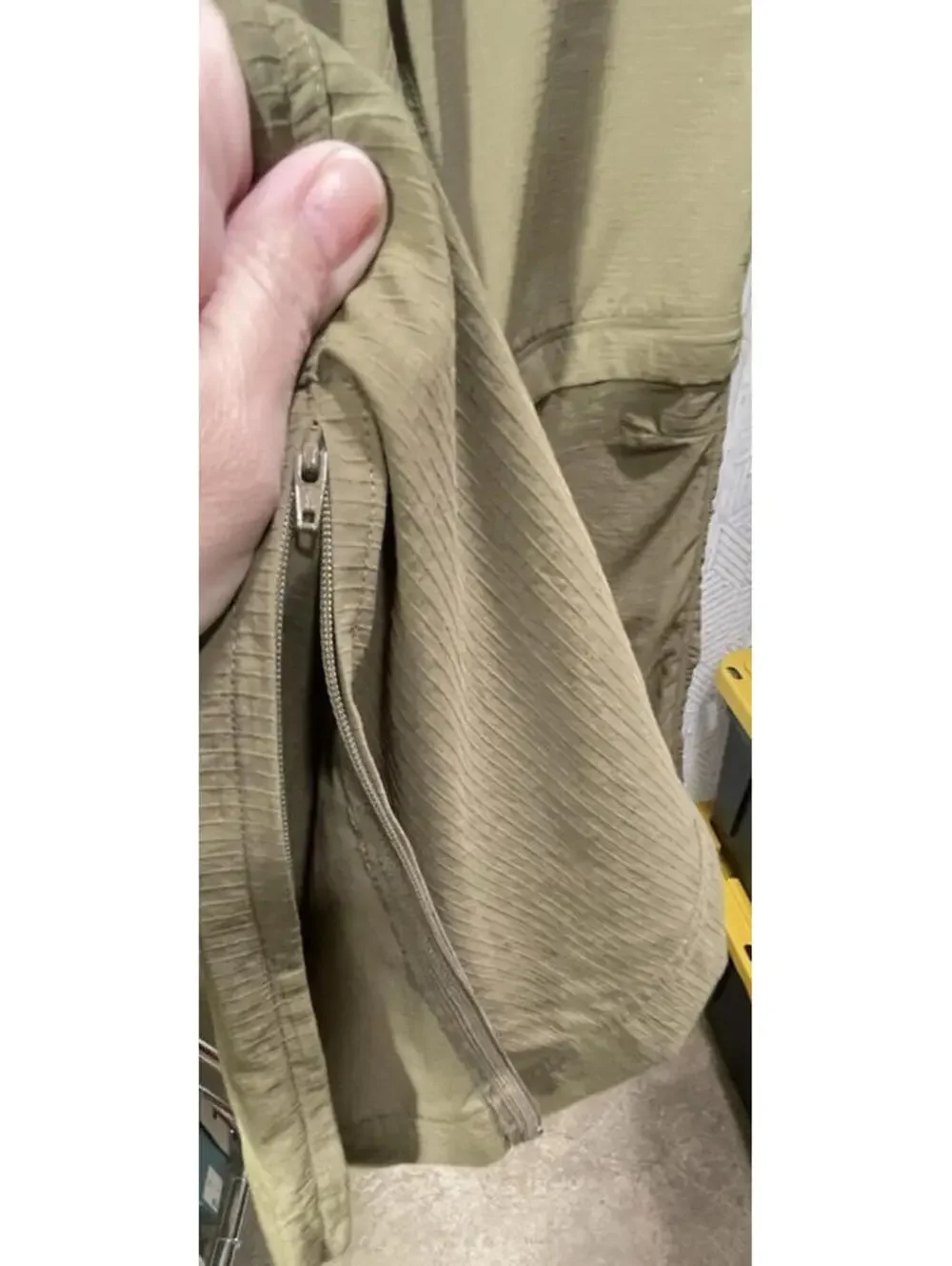 NWOT RailRiders Mens 42x32 Nylon Hiking Pants Convertible To Shorts Tan Travel
